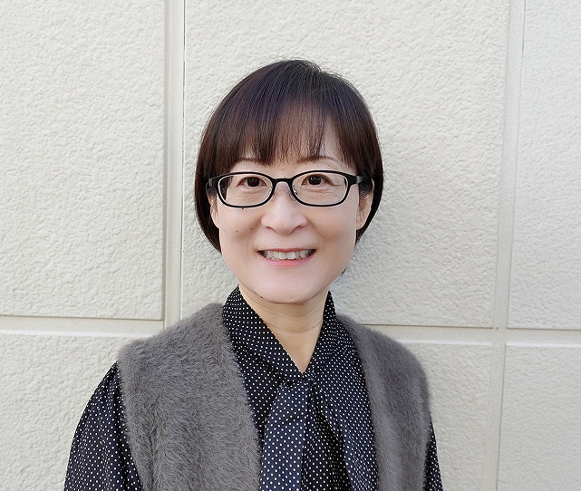肖 海娜